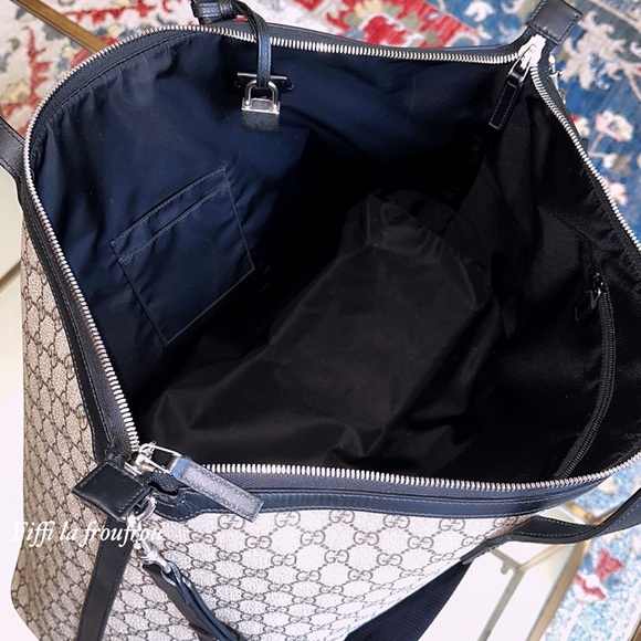 Authentic Gucci XL bag - Picture 9 of 16